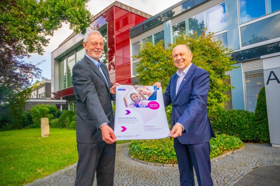 Auf der Suche nach Fachkräfte von morgen (v.l.) Heinz Thiele, Leiter der Agentur für Arbeit Paderborn, und Landrat Christoph Rüther